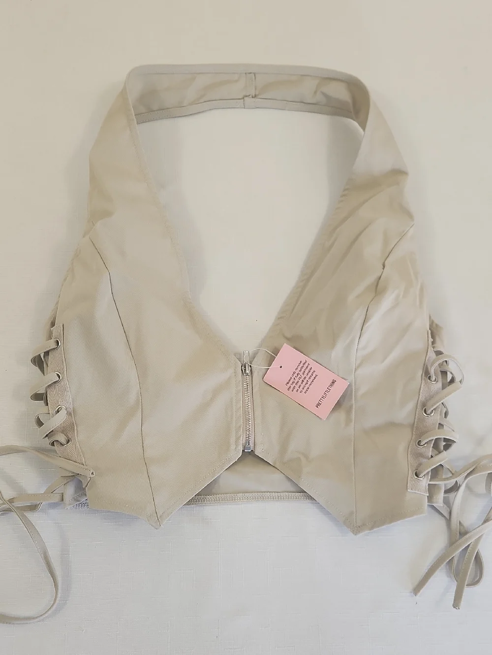 Pretty Little Thing Stone Xargo Lace Zip Up Halter Crop Top. Size 10 - Picture 4 of 11
